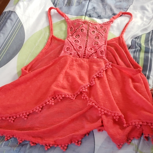 Top - Picture 2 of 2